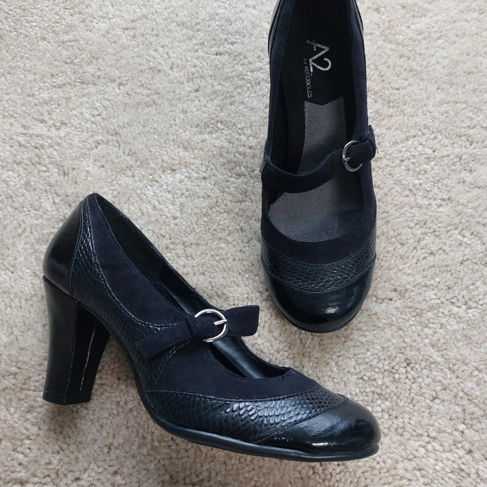 AEROSOLES Mary Jane Heels